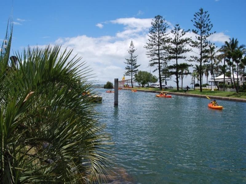 15 Glenora Street, Wynnum QLD 4178