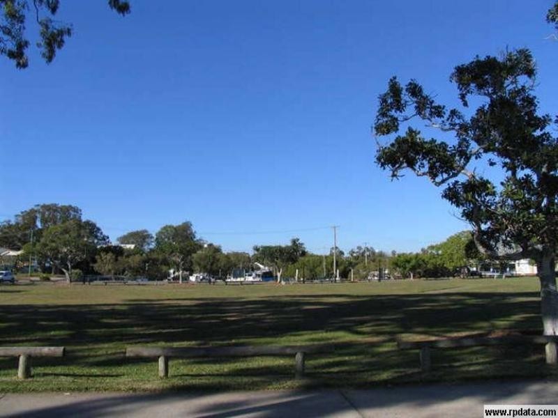 15 Glenora Street, Wynnum QLD 4178