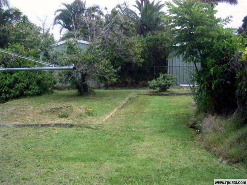 90 Waterview Avenue, Wynnum QLD 4178