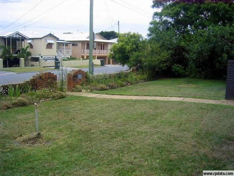 90 Waterview Avenue, Wynnum QLD 4178