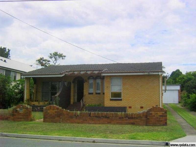 90 Waterview Avenue, Wynnum QLD 4178