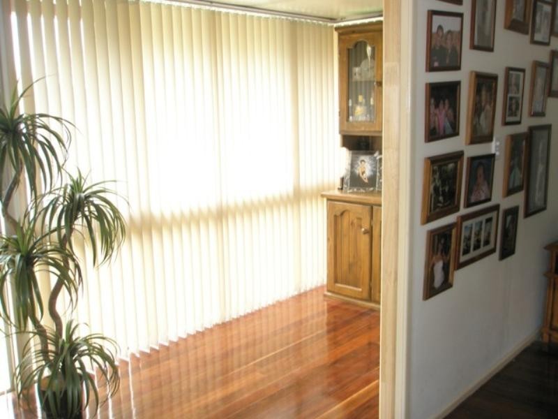 2 Gurnai Street, Belmont QLD 4153