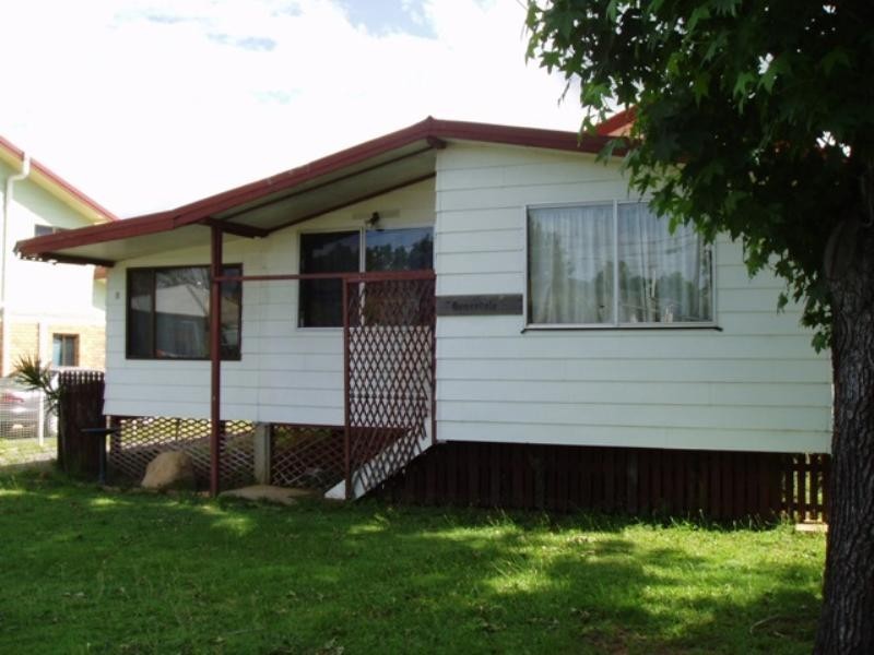 8 Daniel Street, Lota QLD 4179