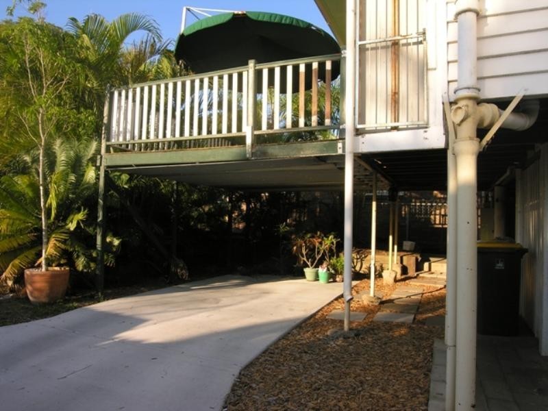 22 Rodney Street, Wynnum QLD 4178