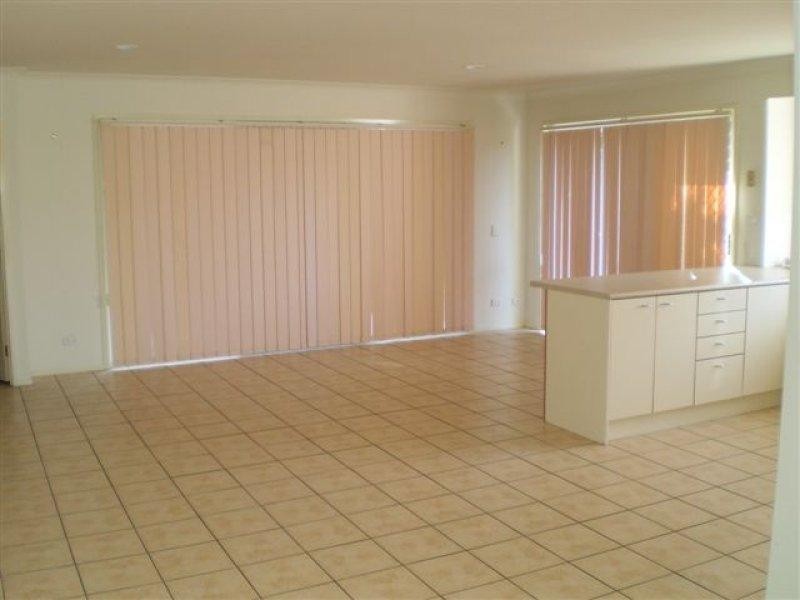 19 Manettia Street, Wynnum QLD 4178