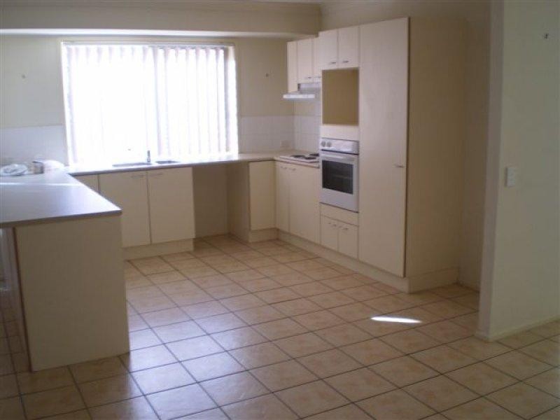 19 Manettia Street, Wynnum QLD 4178