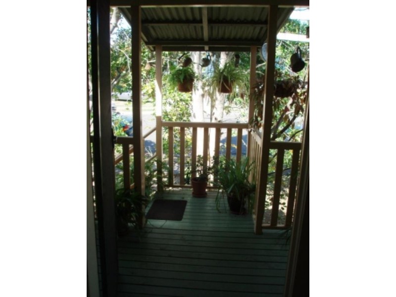 150 Melville Terrace, Manly QLD 4179