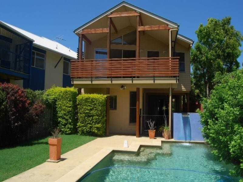 114 Stratton Terrace, Manly QLD 4179