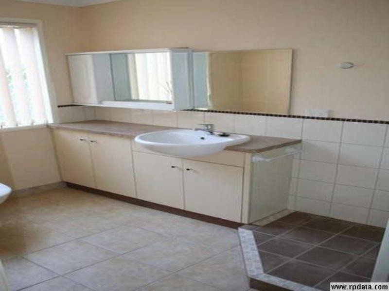 86 Kingsley Terrace, Manly QLD 4179