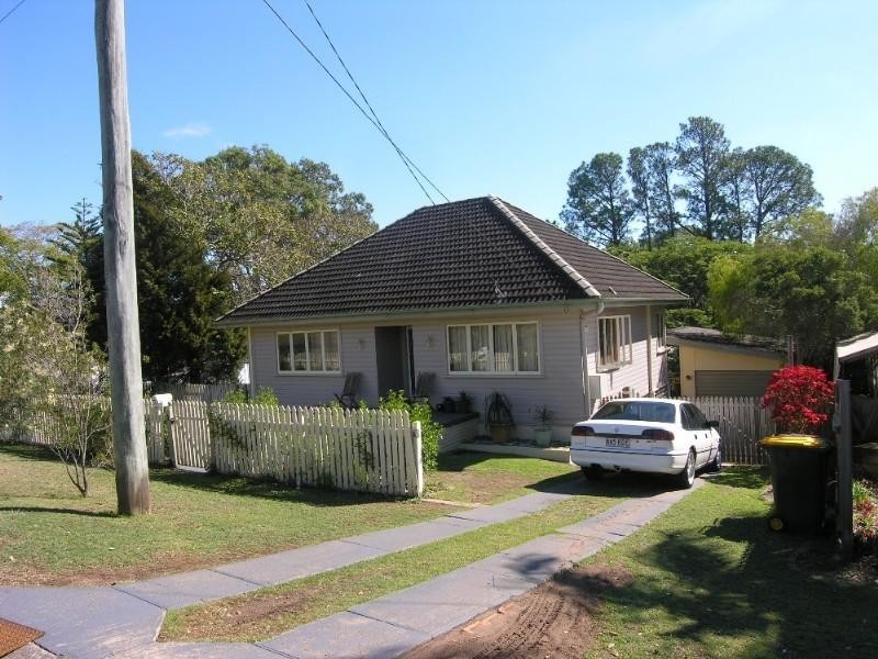 32 Bernays Road, Wynnum West QLD 4178