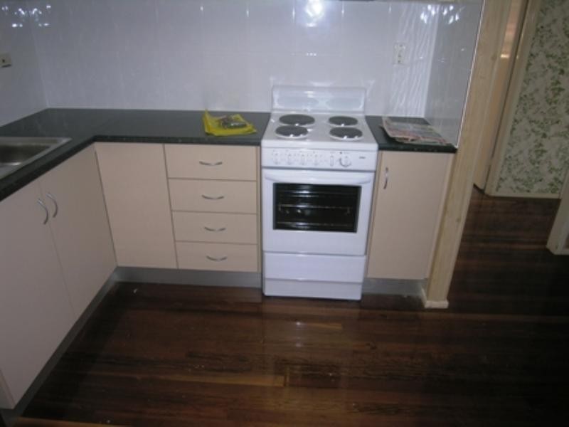 2/63 Emsworth Street, Wynnum QLD 4178