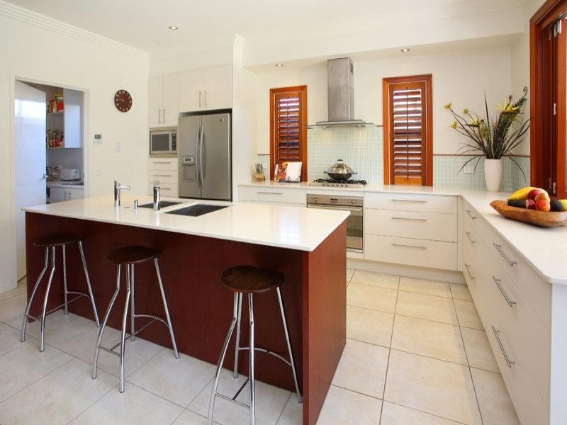 33 Bridge Street, Wynnum QLD 4178