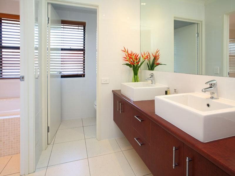 33 Bridge Street, Wynnum QLD 4178