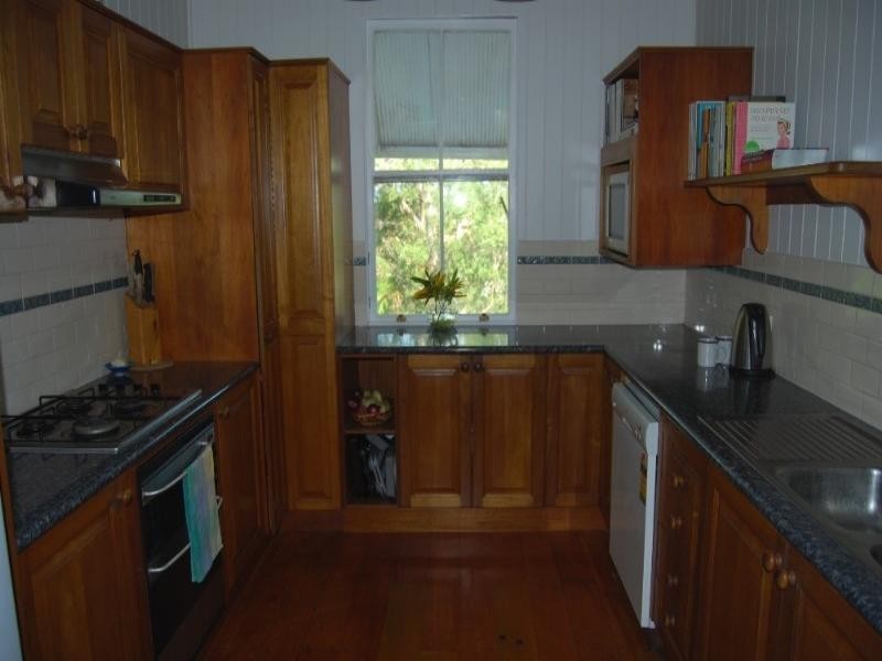 107 Cedar Street, Wynnum QLD 4178