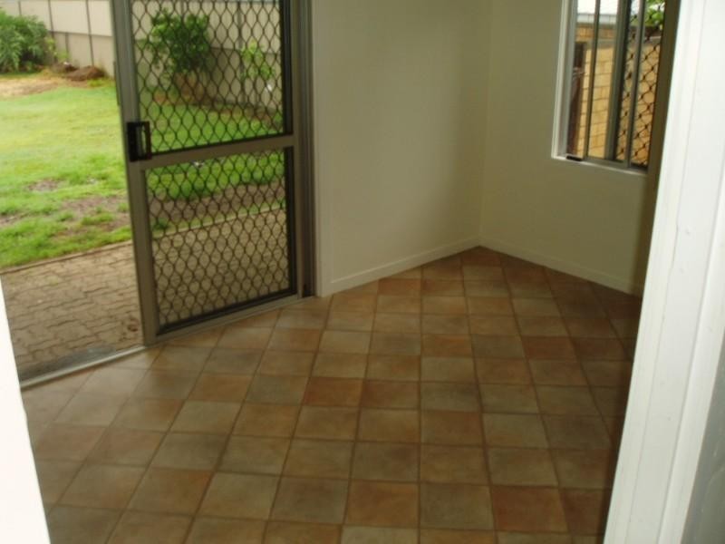 17 Booran Street, Lota QLD 4179