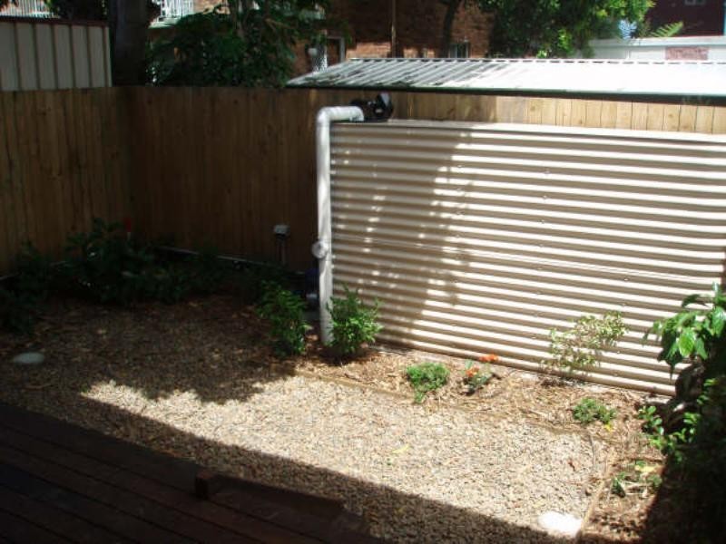 2/100 Bride Street, Wynnum QLD 4178