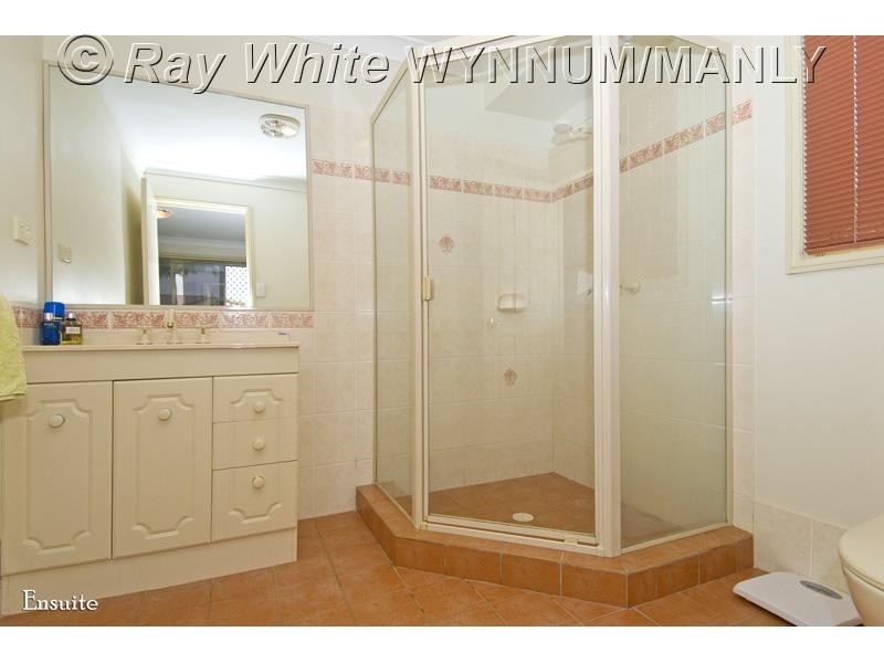 40 Lewis Place, Manly West QLD 4179