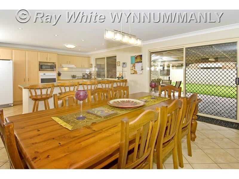 40 Lewis Place, Manly West QLD 4179