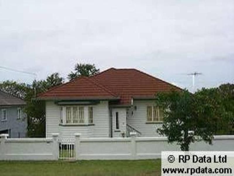 19 Kitchener Street, Wynnum QLD 4178