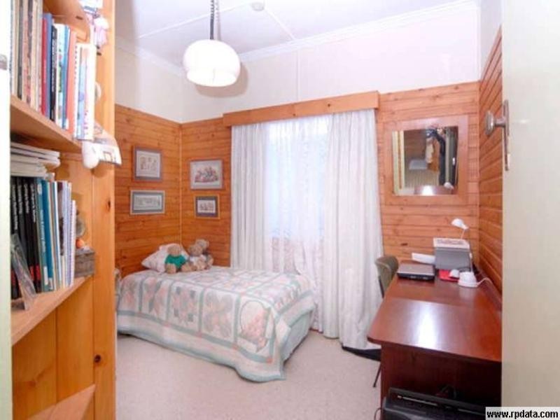 126 Ernest Street, Manly QLD 4179