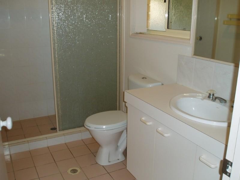 72 Plaza Street, Wynnum West QLD 4178