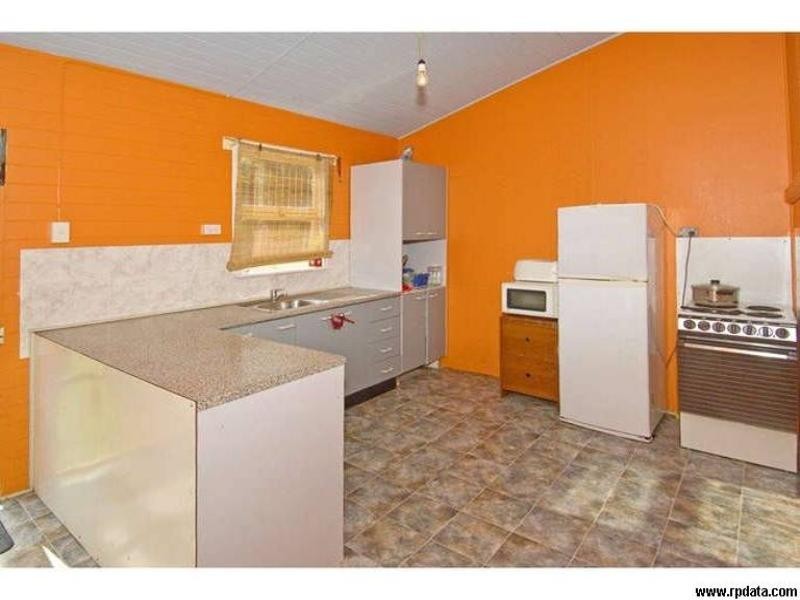 49 MacDonald Close, Lota QLD 4179