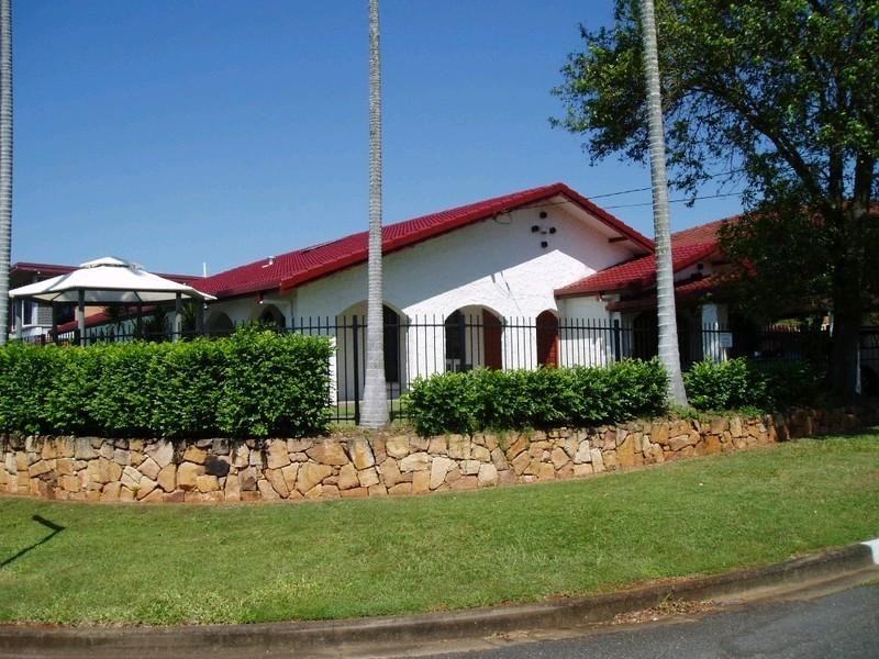 1 Sunstone Street, Manly West QLD 4179
