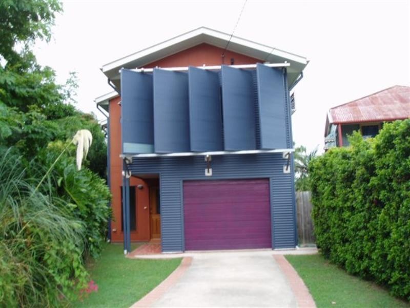 34 Patterson Street, Wynnum West QLD 4178