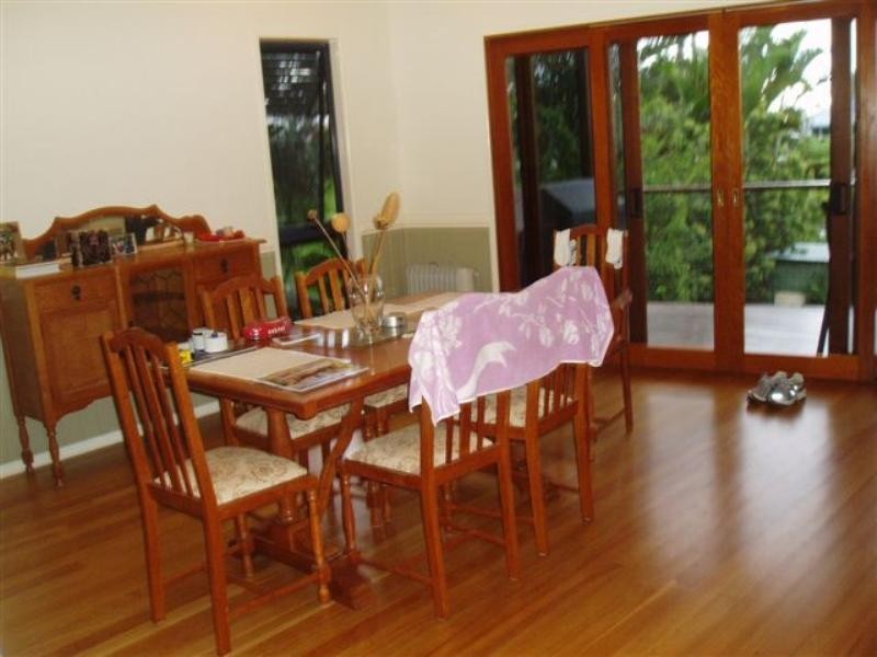 34 Patterson Street, Wynnum West QLD 4178