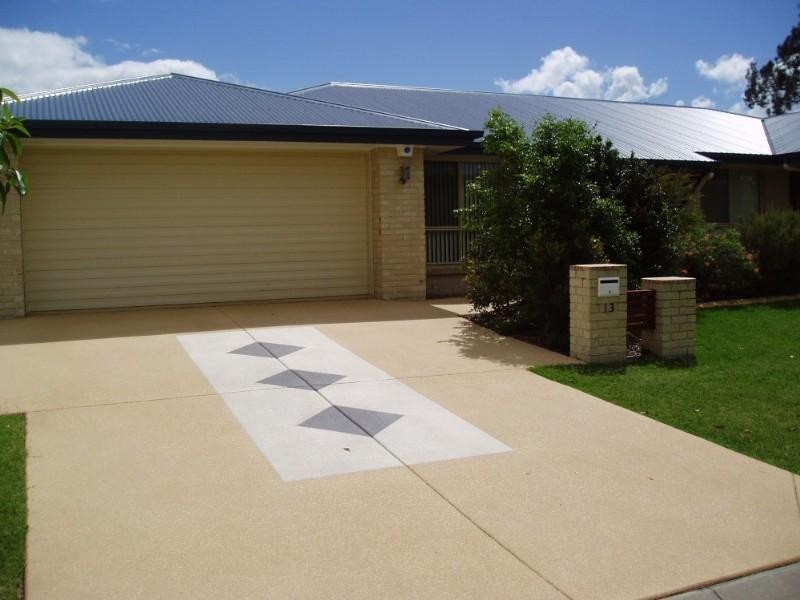 13 Farsley Place, Manly West QLD 4179