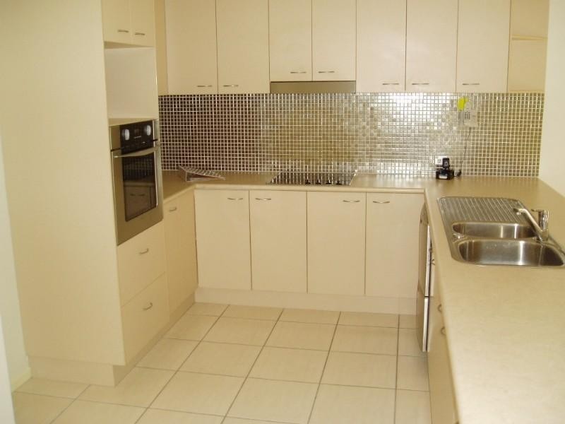 13 Farsley Place, Manly West QLD 4179