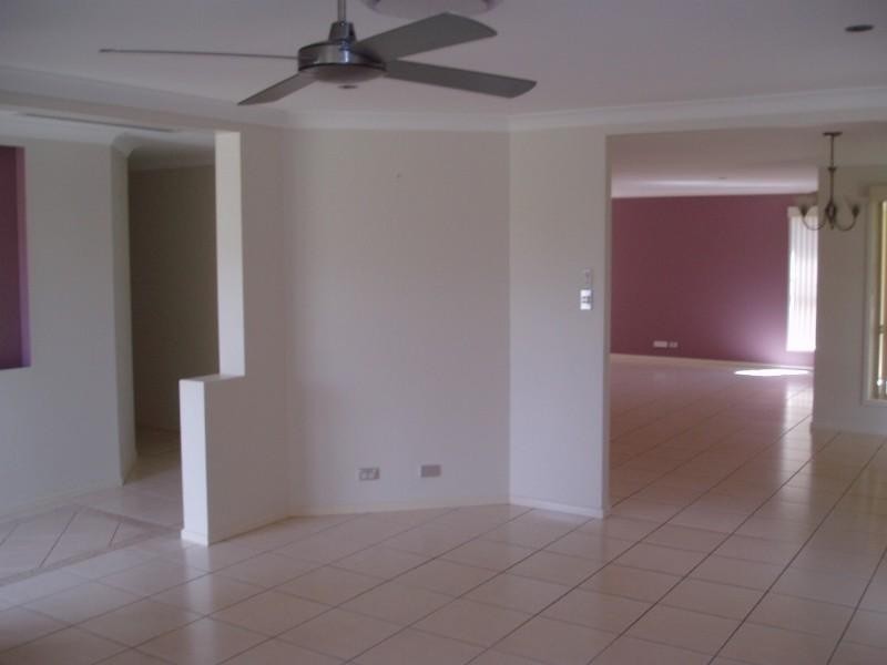 13 Farsley Place, Manly West QLD 4179