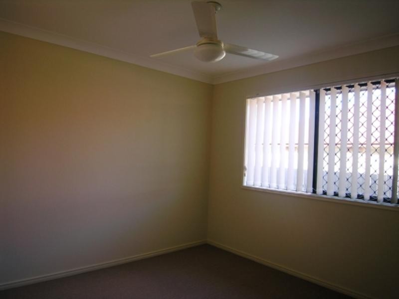 16 Elcock Avenue, Crestmead QLD 4132