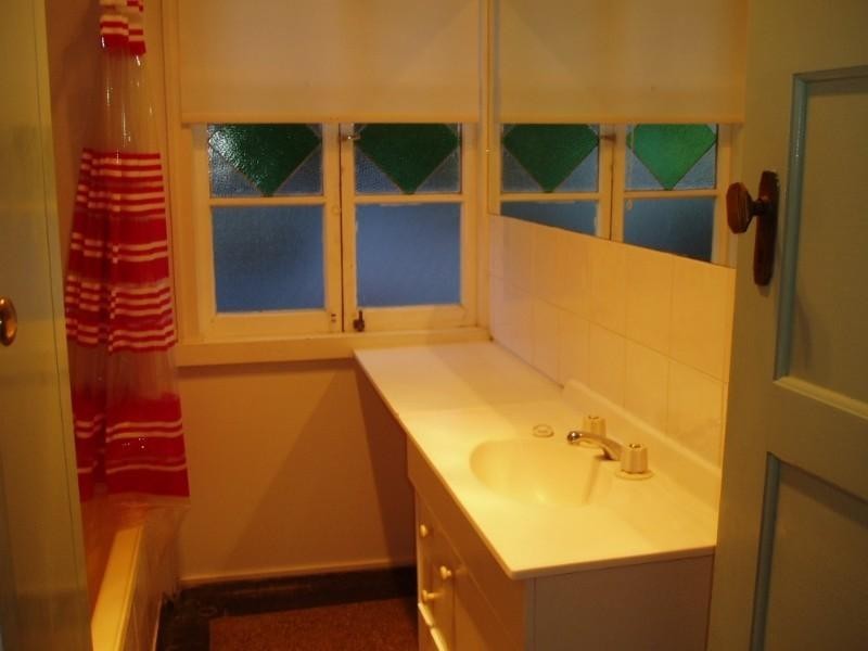 36 West Avenue, Wynnum QLD 4178