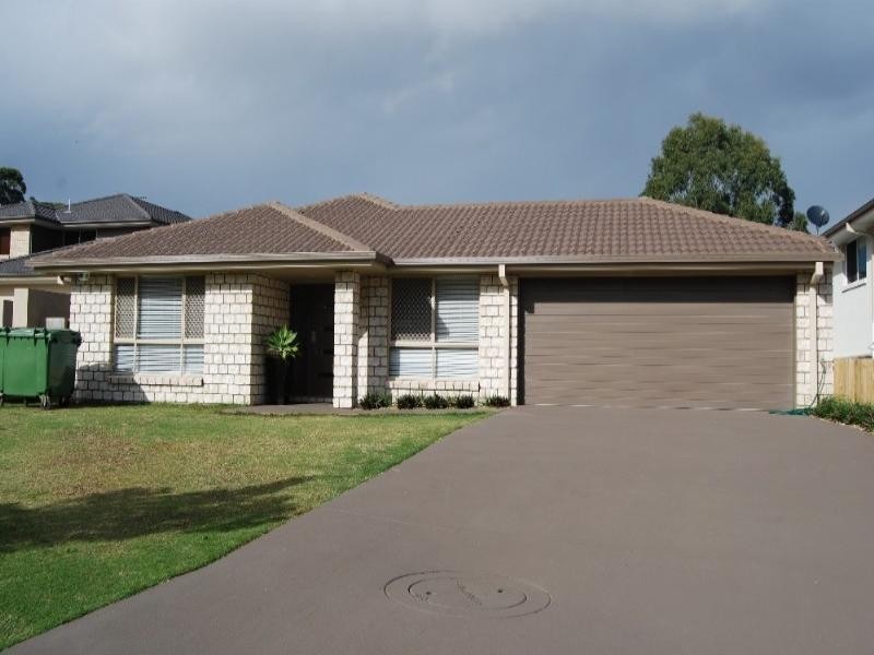 17 Baychester Place, Wakerley QLD 4154