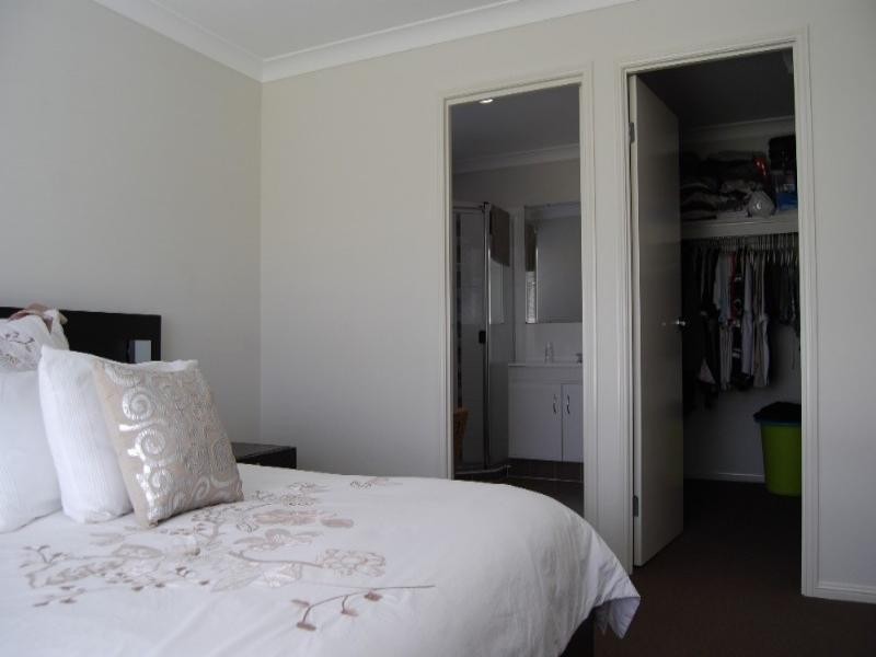 17 Baychester Place, Wakerley QLD 4154