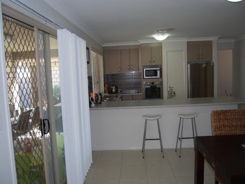 17 Baychester Place, Wakerley QLD 4154