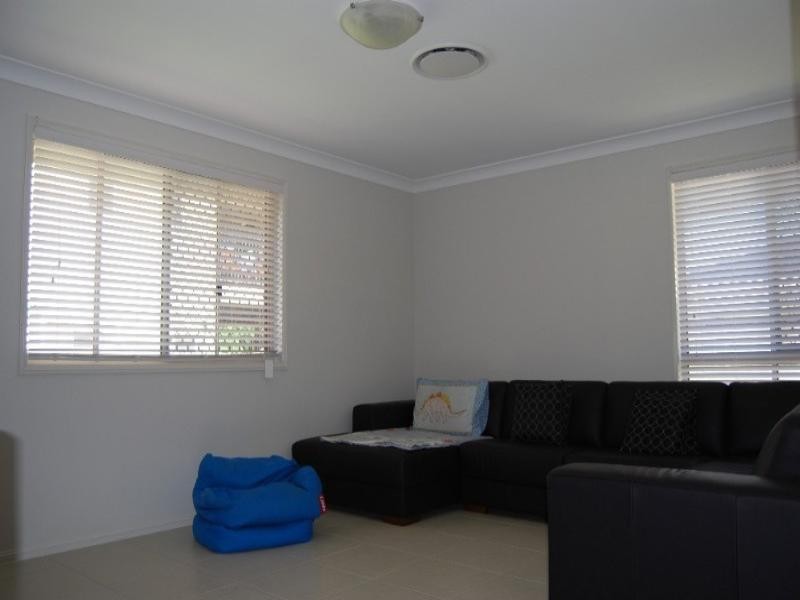 17 Baychester Place, Wakerley QLD 4154