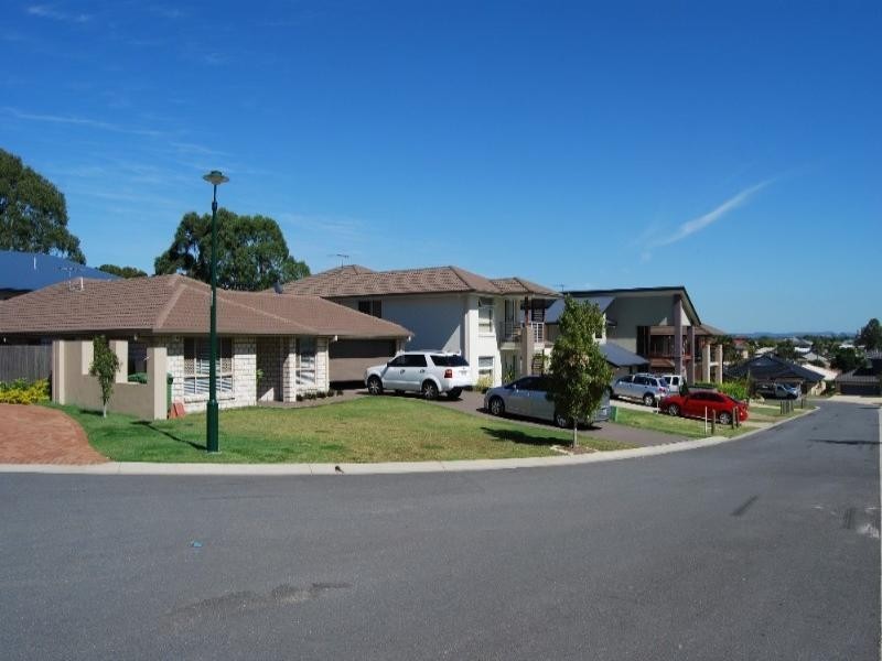 17 Baychester Place, Wakerley QLD 4154