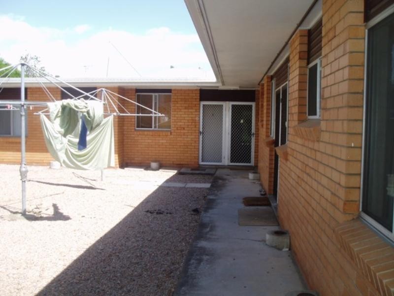 8/27 Clara Street, Wynnum QLD 4178