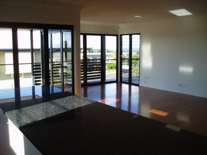 81 Walnut Street, Wynnum QLD 4178