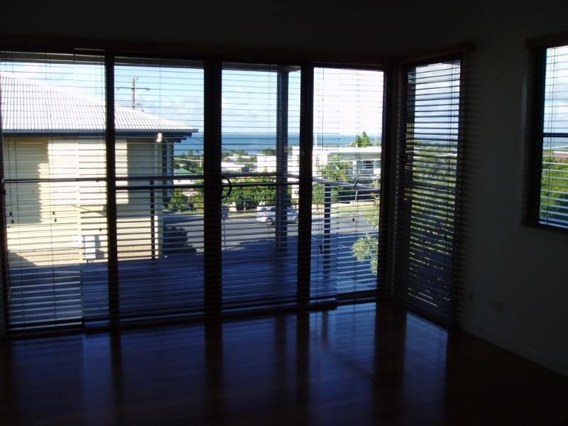 81 Walnut Street, Wynnum QLD 4178