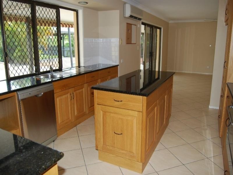 35 Suprano Place, Wakerley QLD 4154