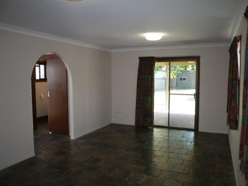 7 Glenora Street, Wynnum QLD 4178