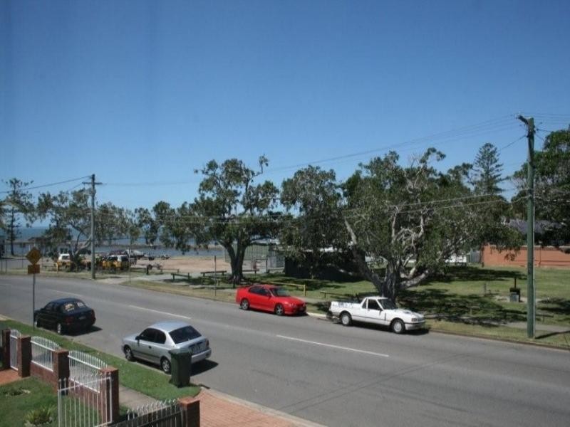 7 Glenora Street, Wynnum QLD 4178