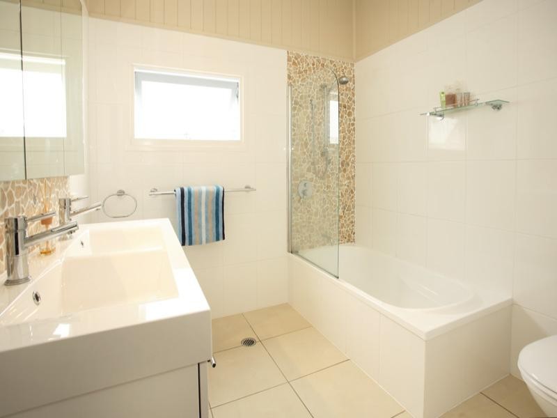 20 Moreton Avenue, Wynnum QLD 4178