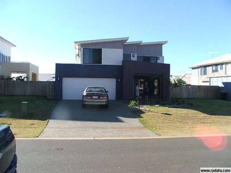 3 David Place, Manly West QLD 4179