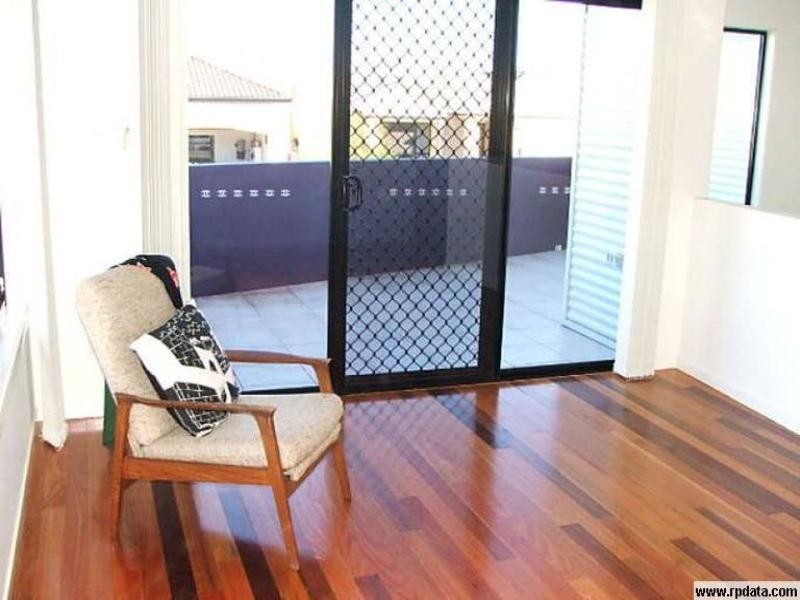3 David Place, Manly West QLD 4179