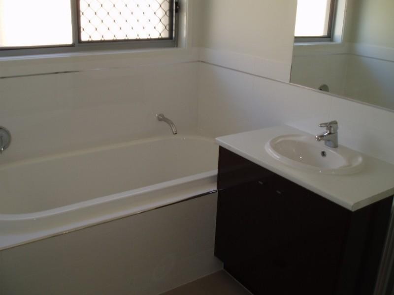 12 Peregian Close, Manly West QLD 4179