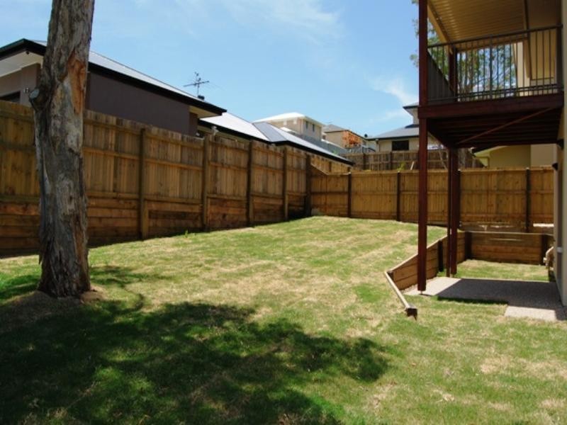 83 Rowland Avenue, Wakerley QLD 4154